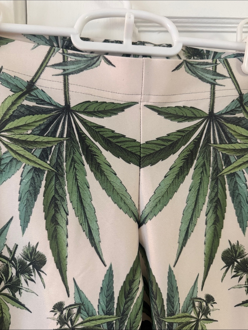 Women’s Cannabis Flower Leggings - Picture 3 of 5